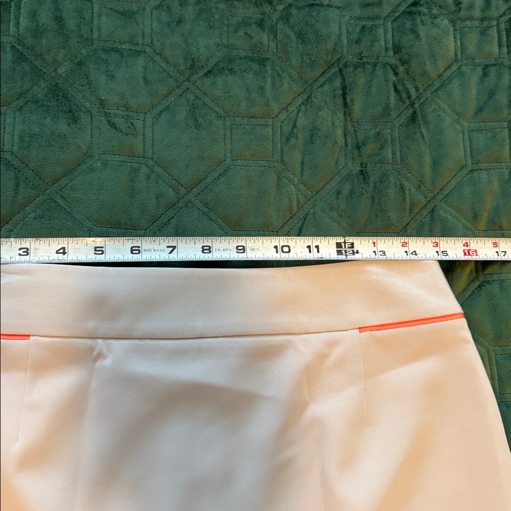 Elie Tahari taupe skirt like new Size 8 - Picture 10 of 12